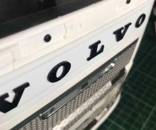 Volvo FH16 Grill Clean + VOLVO Schriftzug Logo 3D Look 1:14