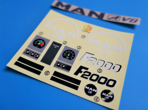 MAN F2000 Armaturenbrett Aufkleber Set 1:14