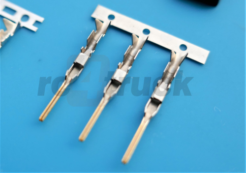 Futaba Servo Stecker Buchse Kontakte Pins (kompatibel)