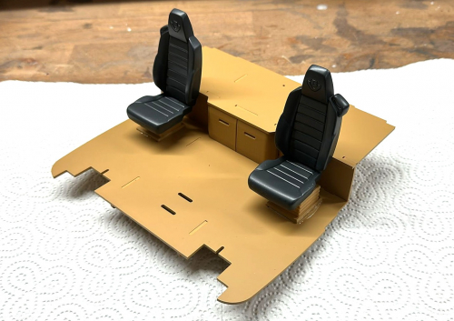 Scania 770S Fahrerhausboden + Liegeflche 1:14