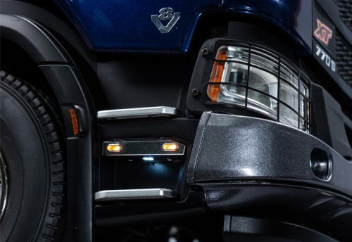 Scania 770S Trittstufen seitlich beleuchtet 1:14