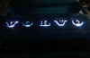 Volvo FH16 Grill mit beleuchteter Acryl Logo 1:14